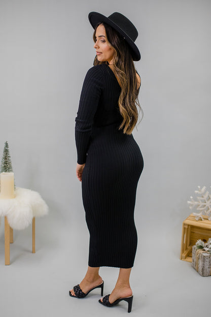 Seduction Long Sleeve Sweater Maxi Dress
